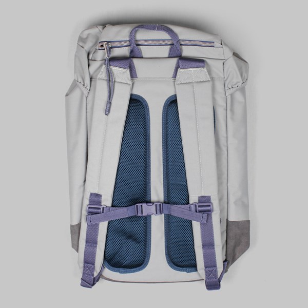 BWGH Backpack Frost Gray 