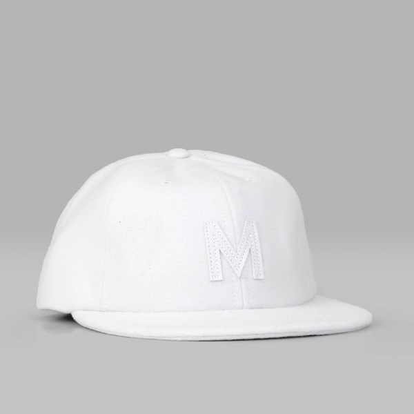 MAGENTA SKATEBOARDS 'M' 6 PANEL CAP WHITE 