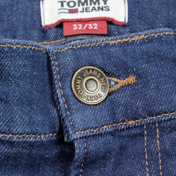 TOMMY JEANS MODERN TAPERED DENIM RINSE 
